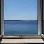 Punta Nana Mira